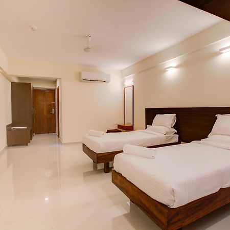 Hotel Bms Mangalore Bagian luar foto