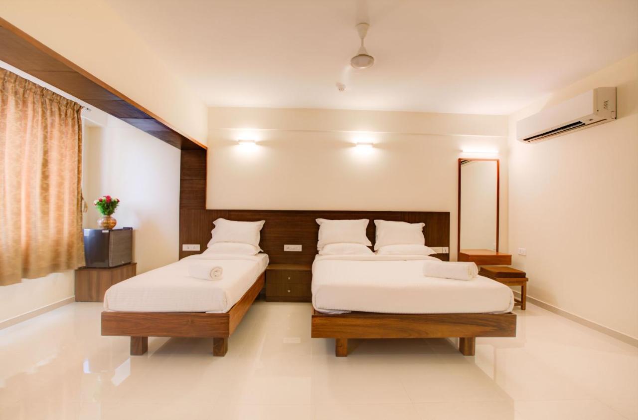 Hotel Bms Mangalore Bagian luar foto