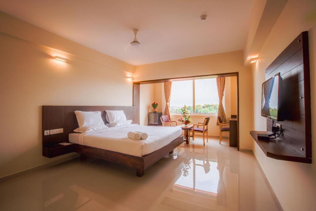 Hotel Bms Mangalore Bagian luar foto
