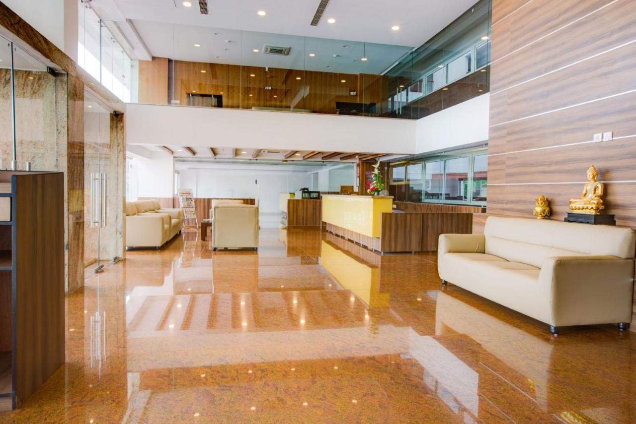 Hotel Bms Mangalore Bagian luar foto