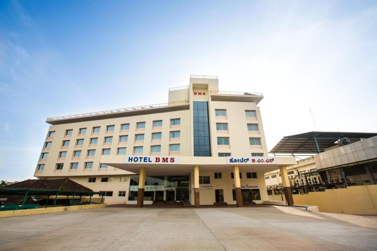 Hotel Bms Mangalore Bagian luar foto