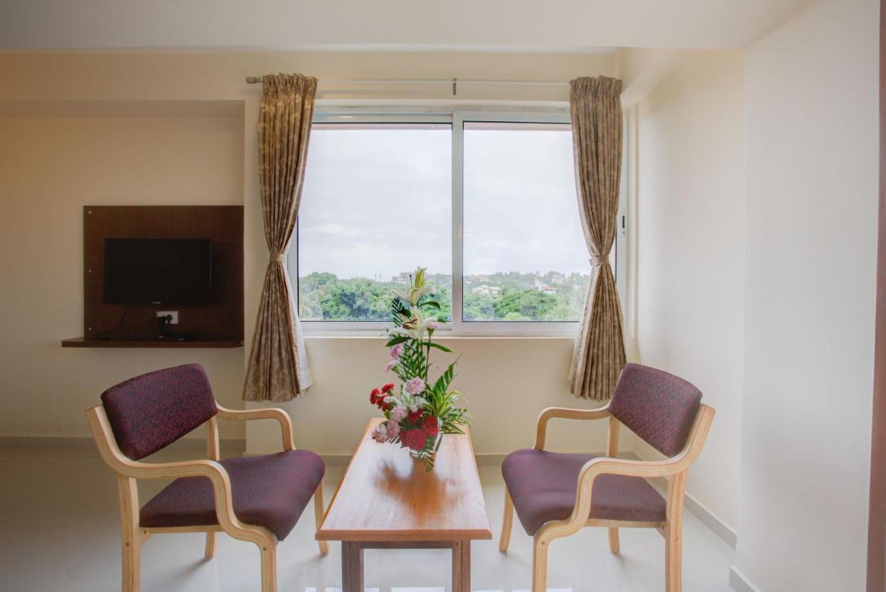 Hotel Bms Mangalore Bagian luar foto